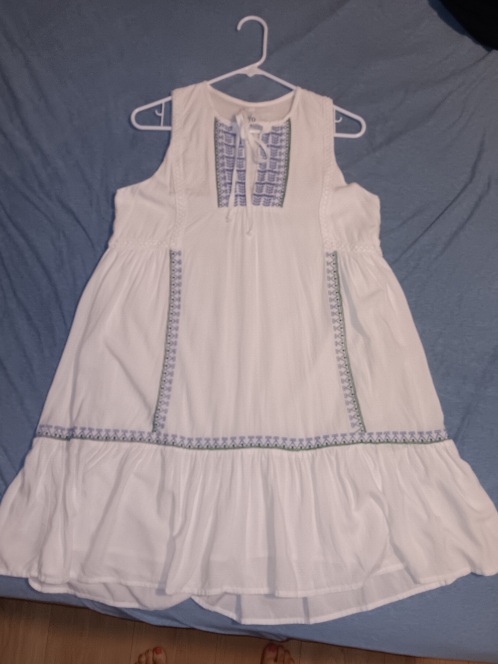 White Sleeveless Embroidered Mini Dress
